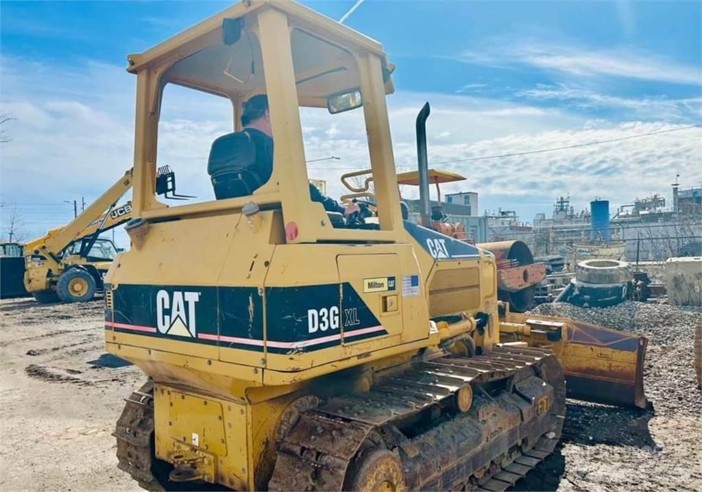 CAT D3G XL ブルドーザー
