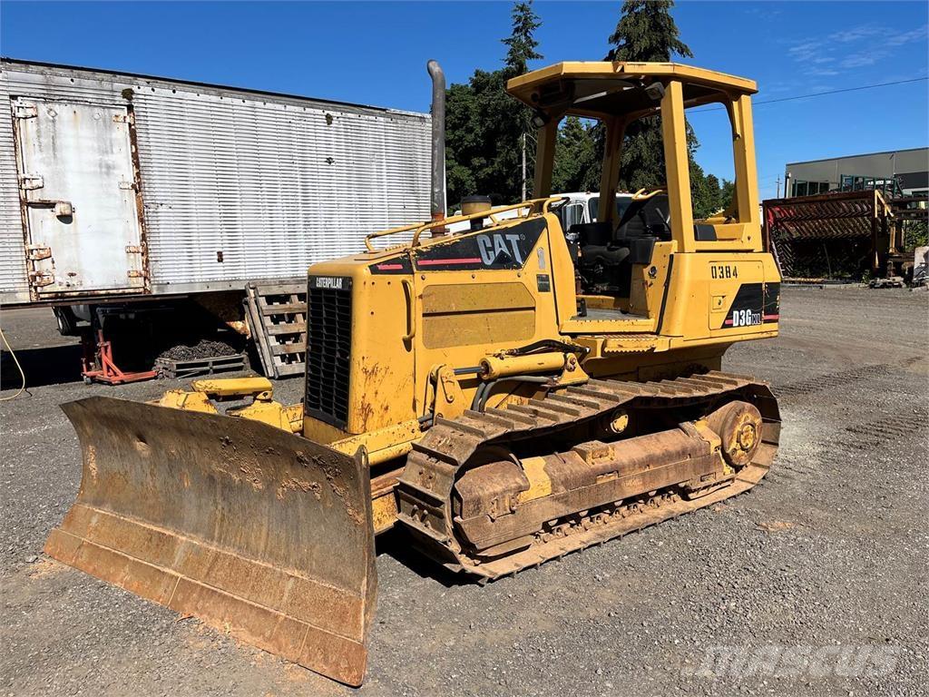 CAT D3G XL ブルドーザー