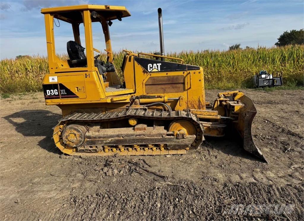 CAT D3G XL ブルドーザー