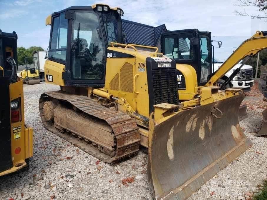 CAT D4K XL ブルドーザー