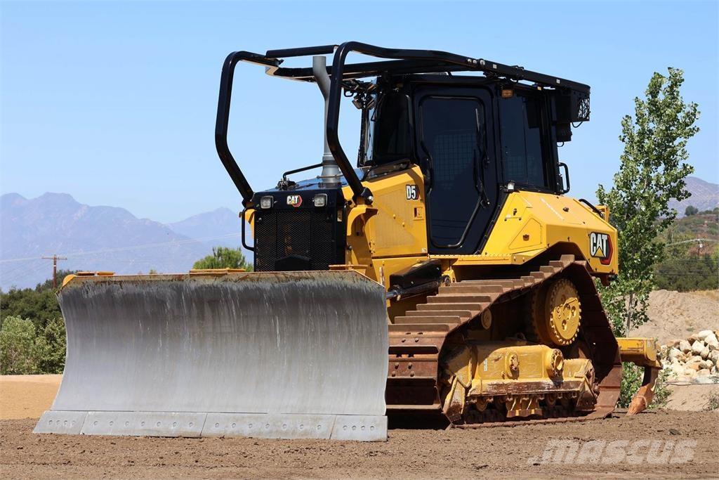 CAT D5 XL ブルドーザー