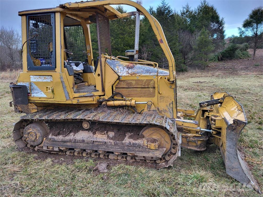 CAT D5G XL ブルドーザー
