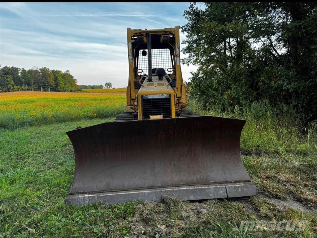 CAT D5G XL ブルドーザー