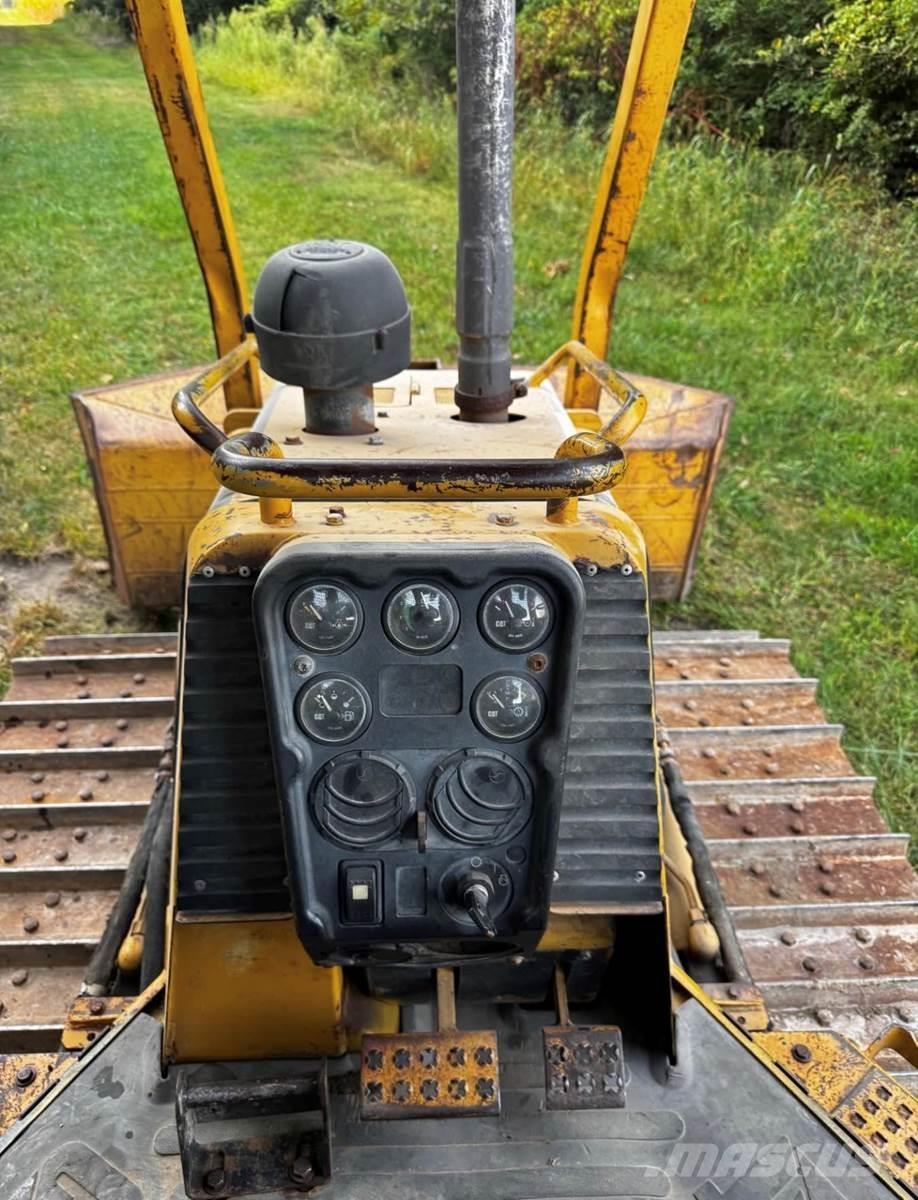 CAT D5G XL ブルドーザー