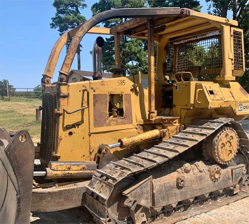 CAT D5H ブルドーザー