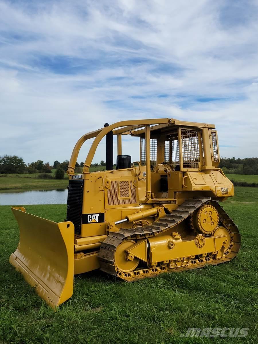 CAT D5H ブルドーザー