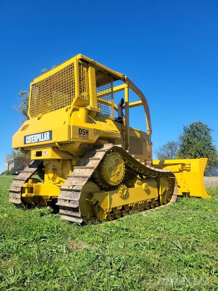 CAT D5H ブルドーザー