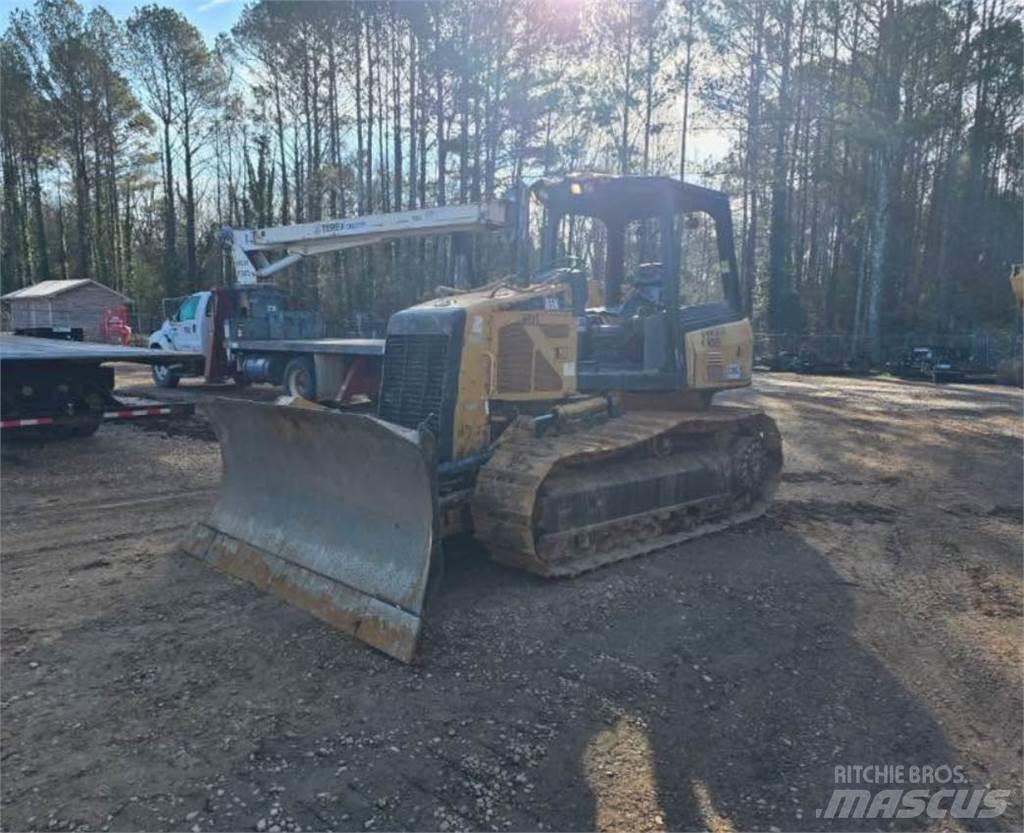 CAT D5K XL ブルドーザー