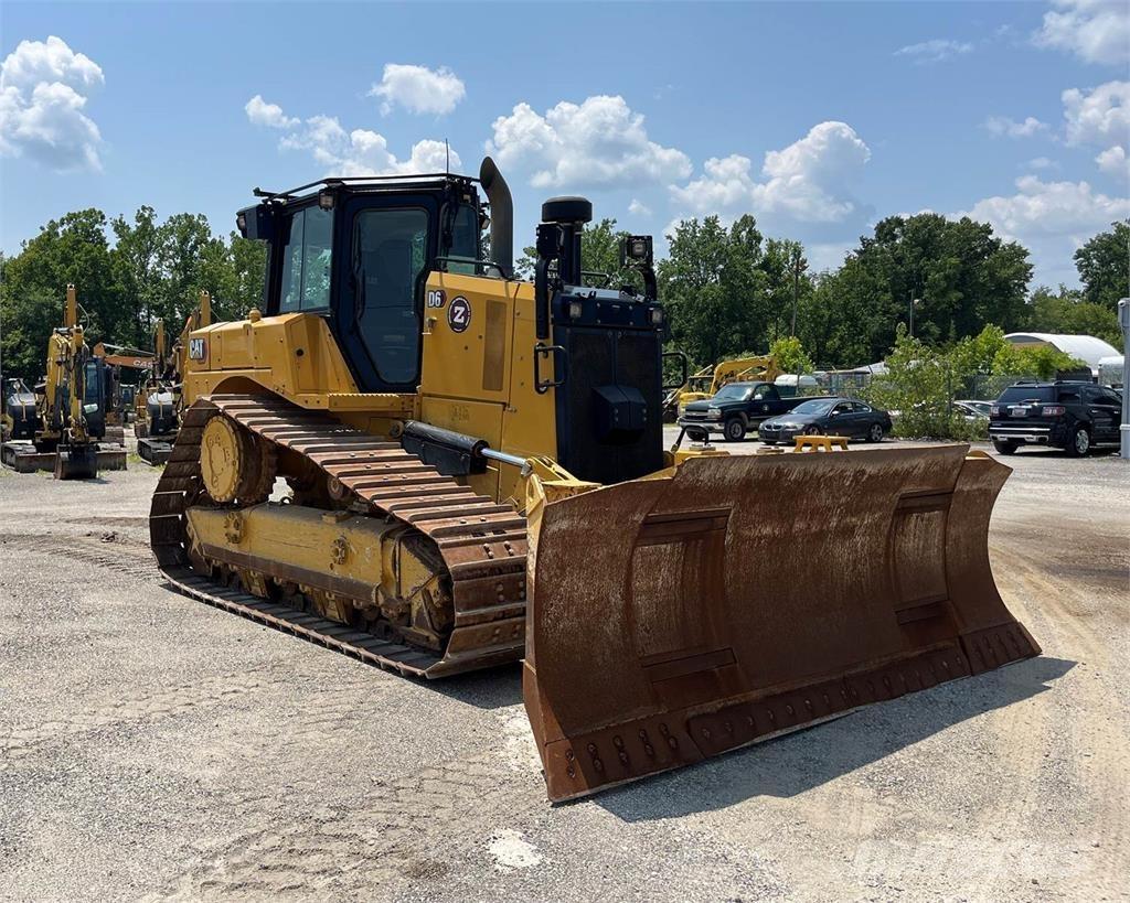 CAT D6 ブルドーザー