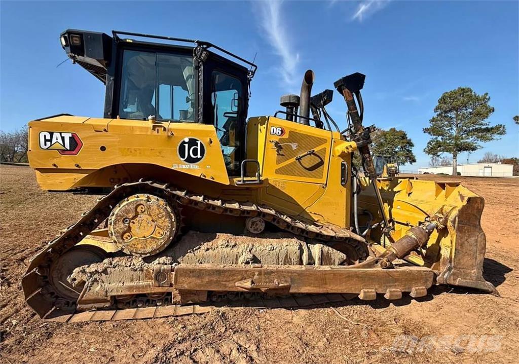 CAT D6 ブルドーザー