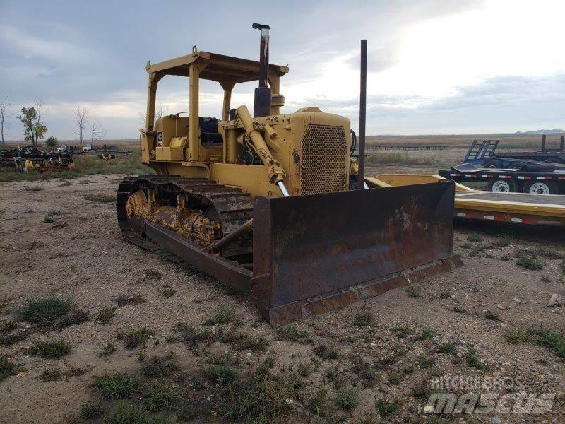 CAT D6C ブルドーザー