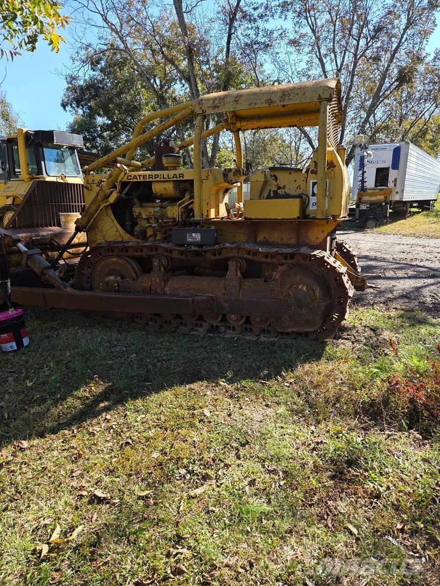 CAT D6C ブルドーザー