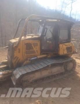 CAT D6K ブルドーザー