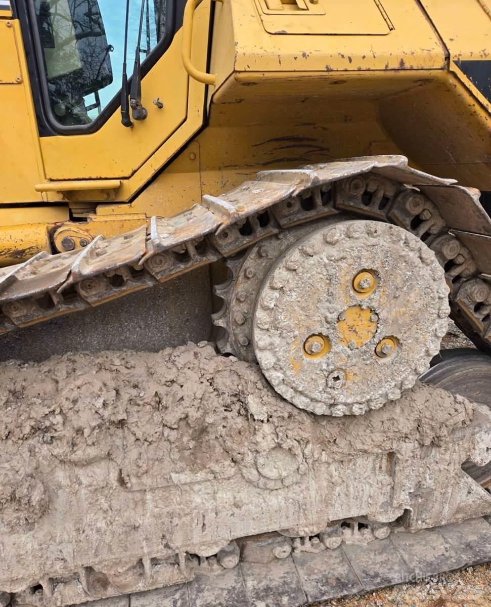 CAT D6M XL ブルドーザー