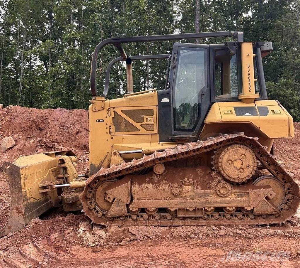 CAT D6N XL ブルドーザー