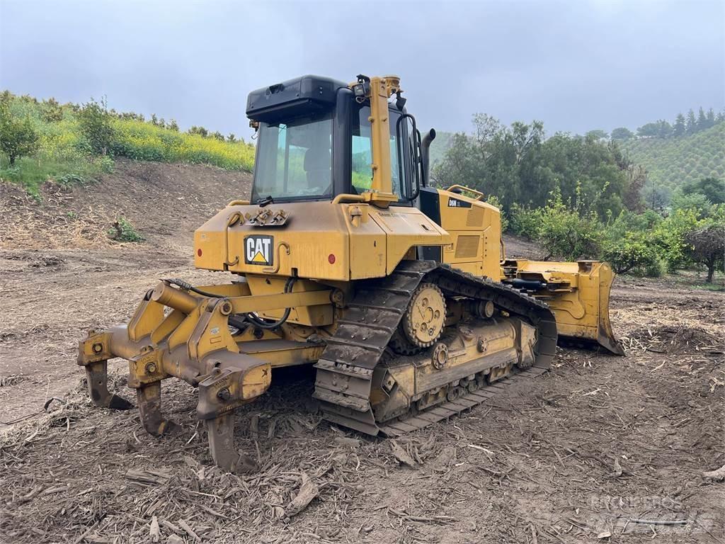 CAT D6N XL ブルドーザー