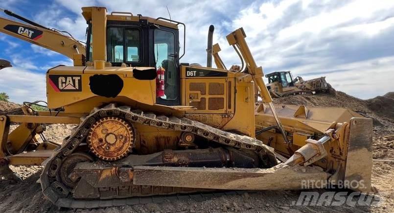CAT D6T ブルドーザー