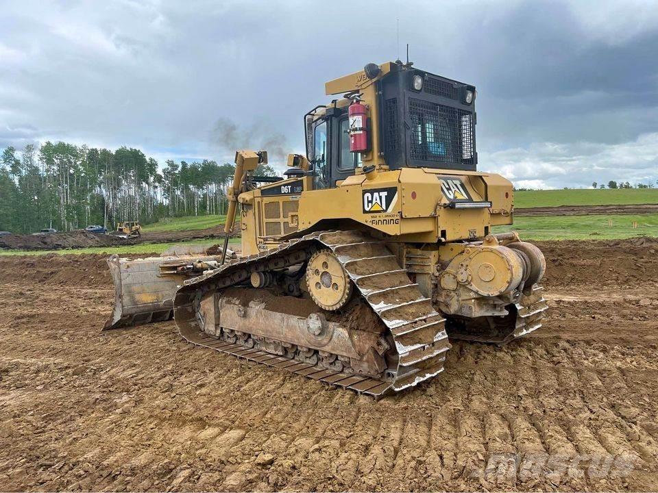 CAT D6T ブルドーザー