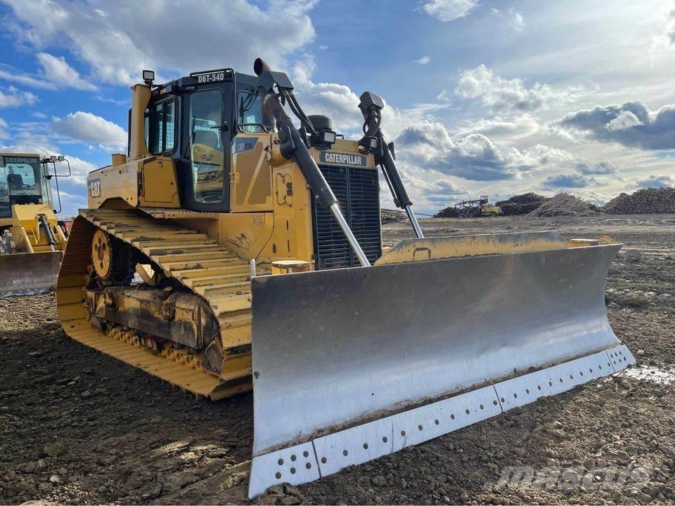 CAT D6T ブルドーザー