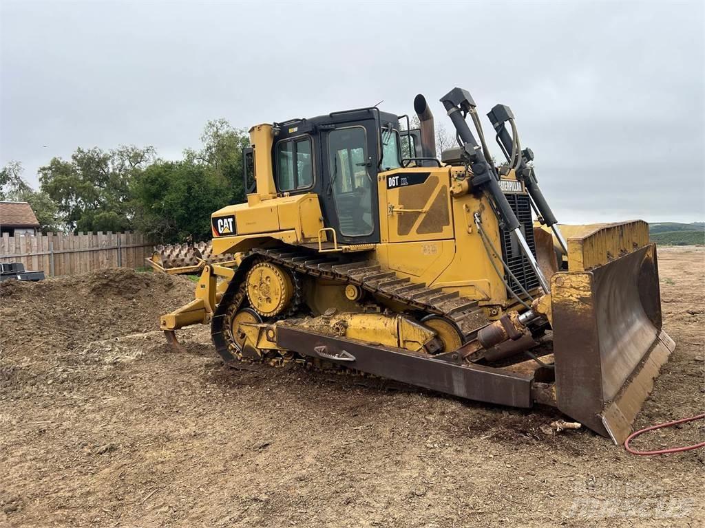 CAT D6T XL ブルドーザー
