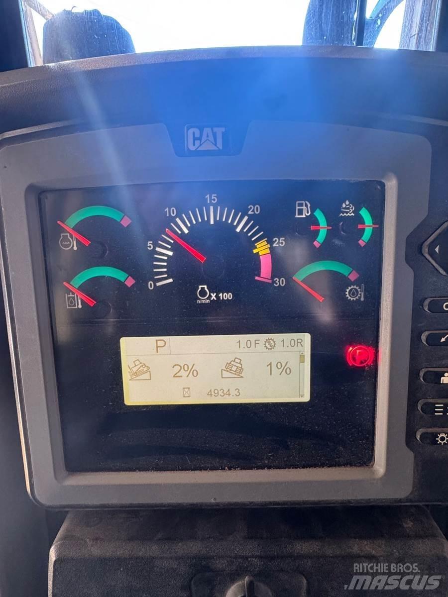 CAT D6T XW ブルドーザー