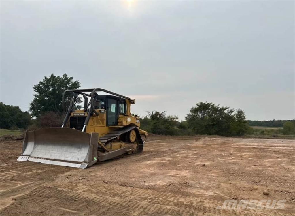 CAT D6T XW ブルドーザー