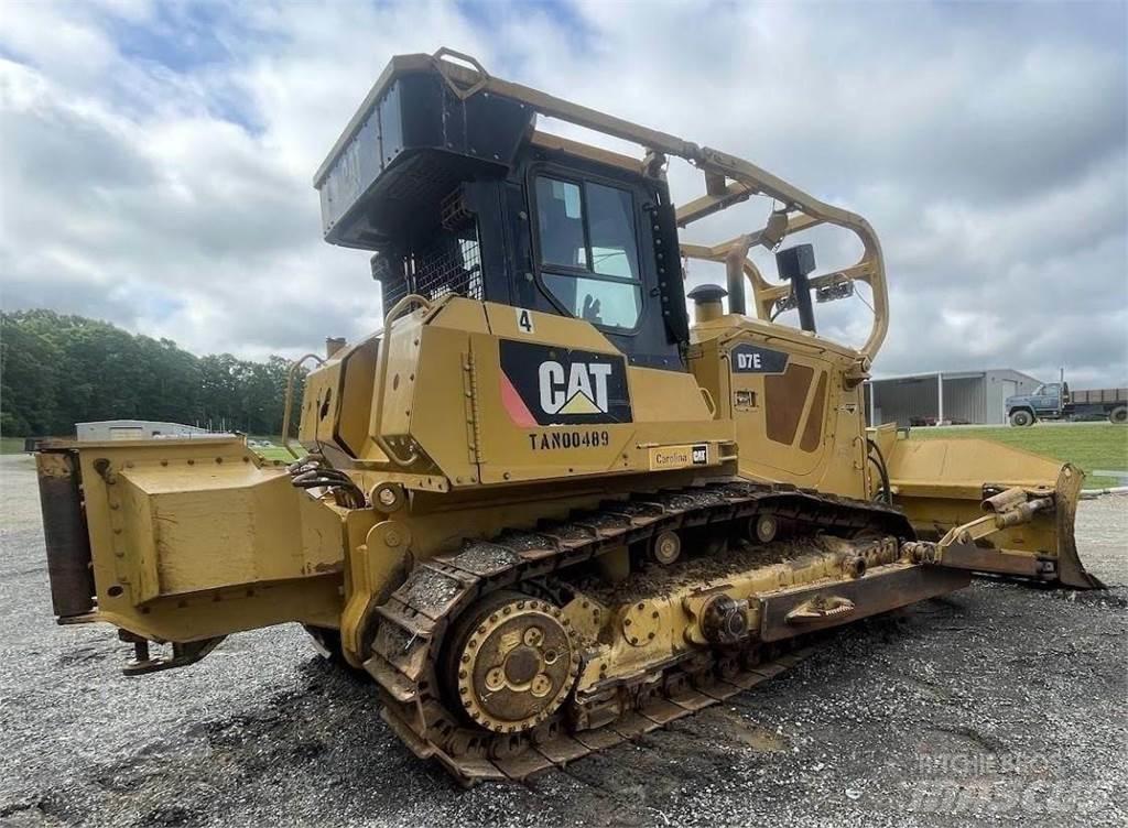 CAT D7E ブルドーザー