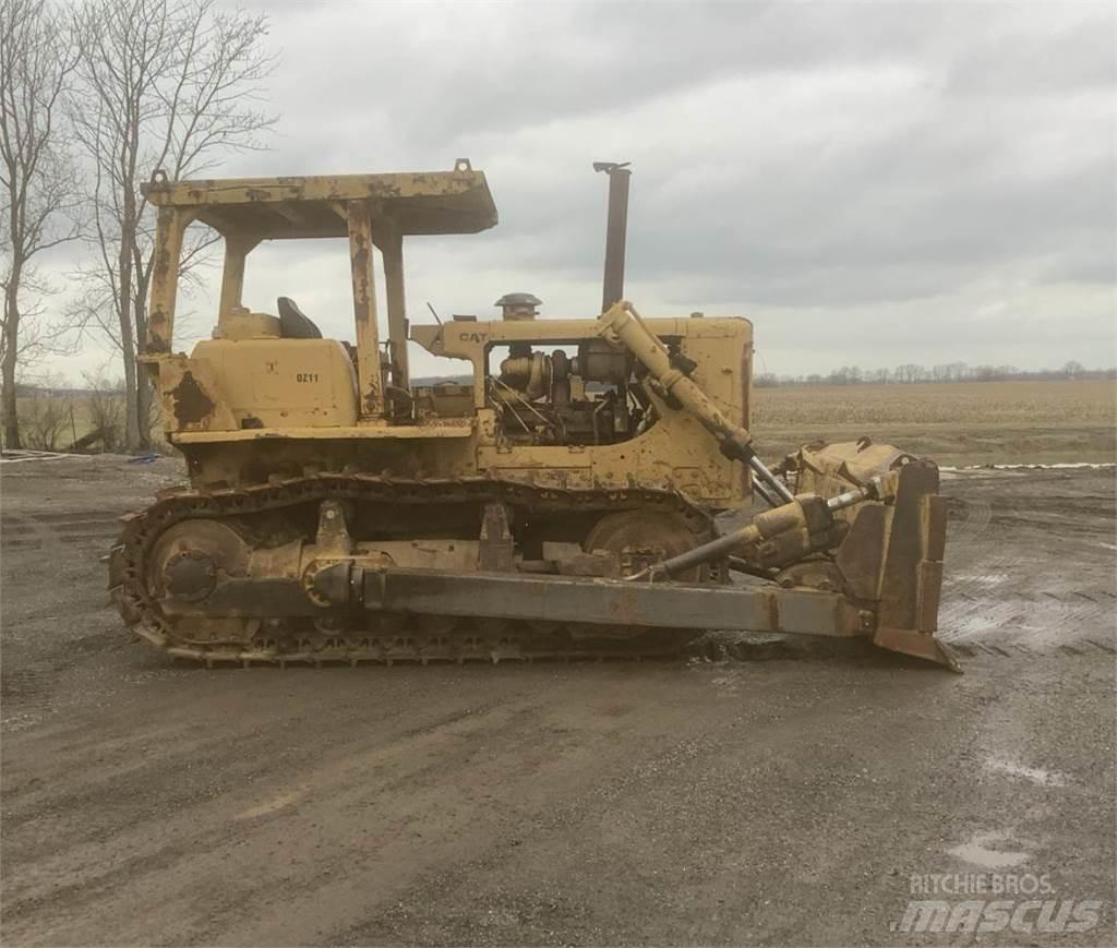 CAT D7F ブルドーザー