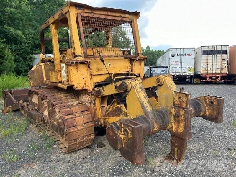 CAT D7F ブルドーザー