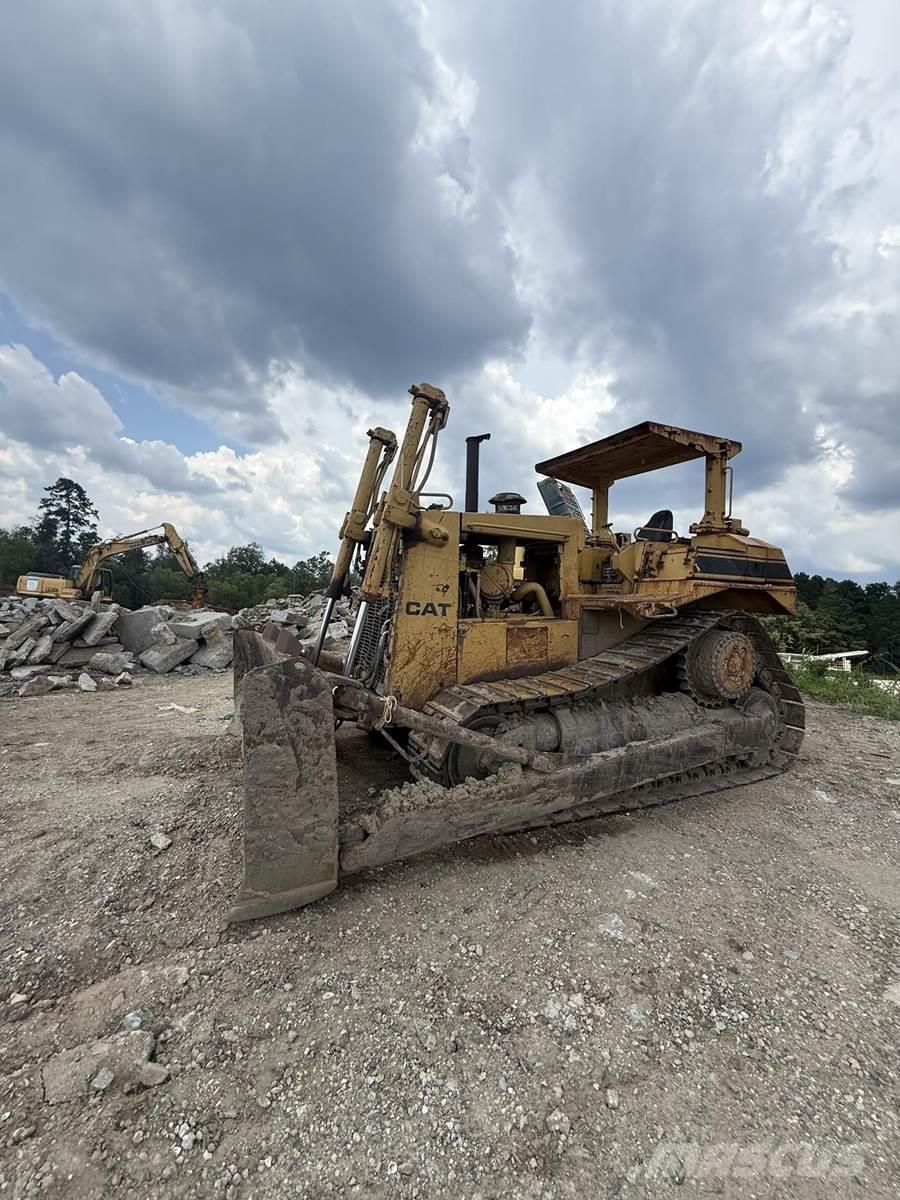 CAT D7H ブルドーザー