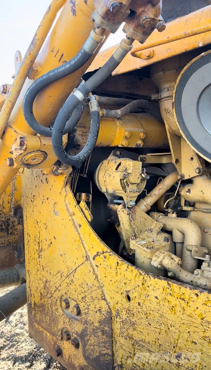 CAT D8H ブルドーザー