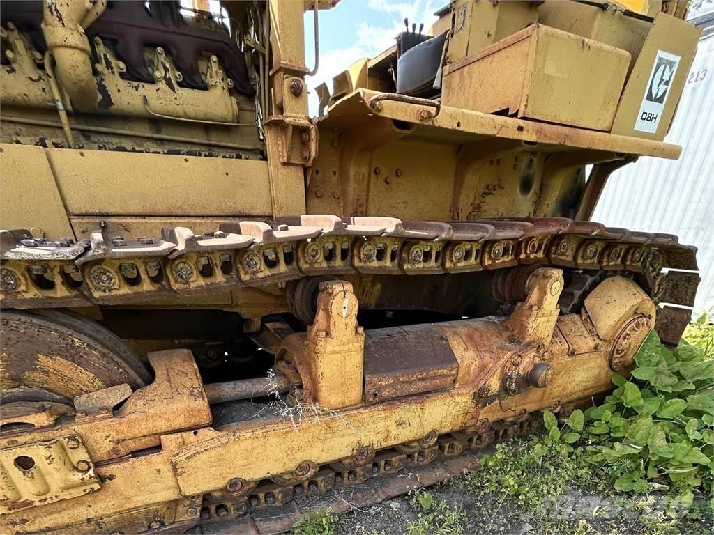CAT D8H ブルドーザー