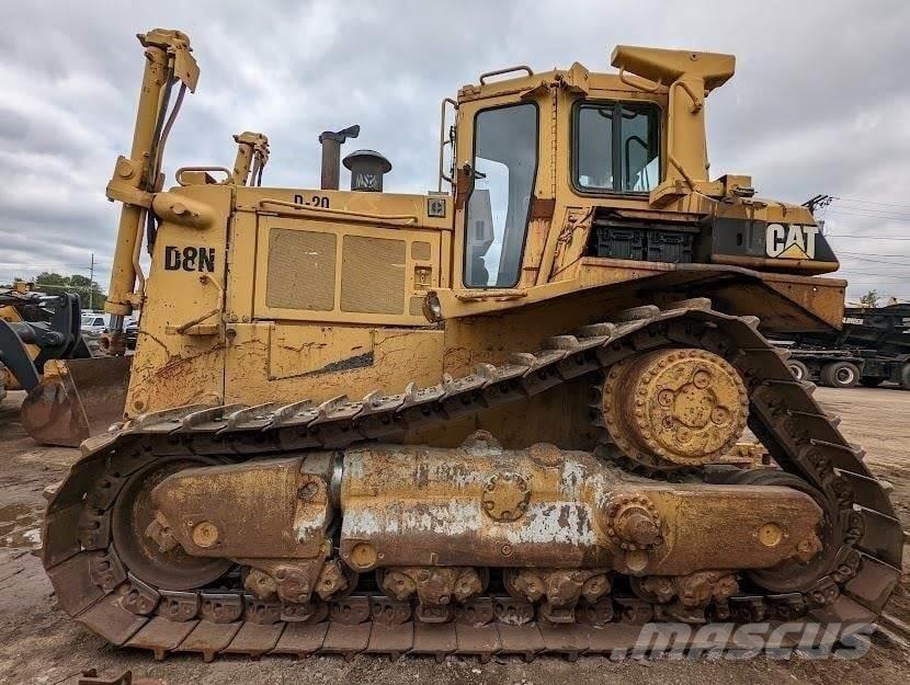 CAT D8N ブルドーザー