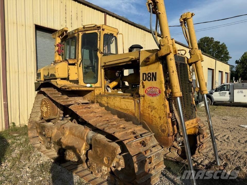 CAT D8N ブルドーザー