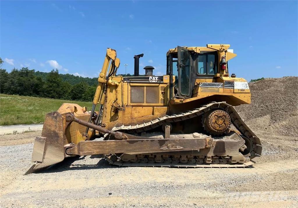 CAT D8N ブルドーザー