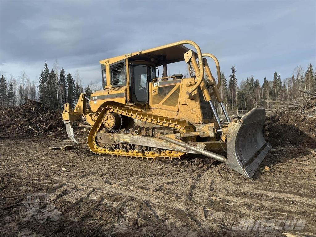 CAT D8T A ブルドーザー
