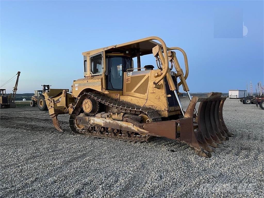 CAT D8T A ブルドーザー