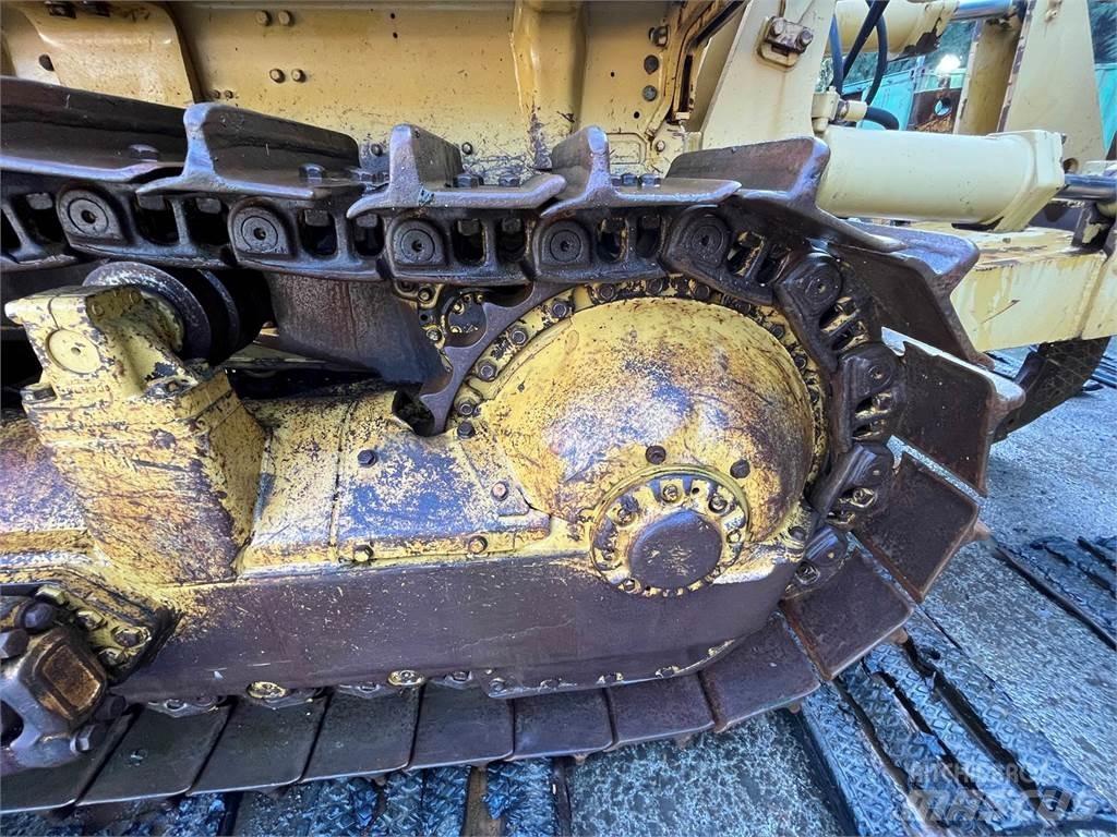 CAT D9H ブルドーザー