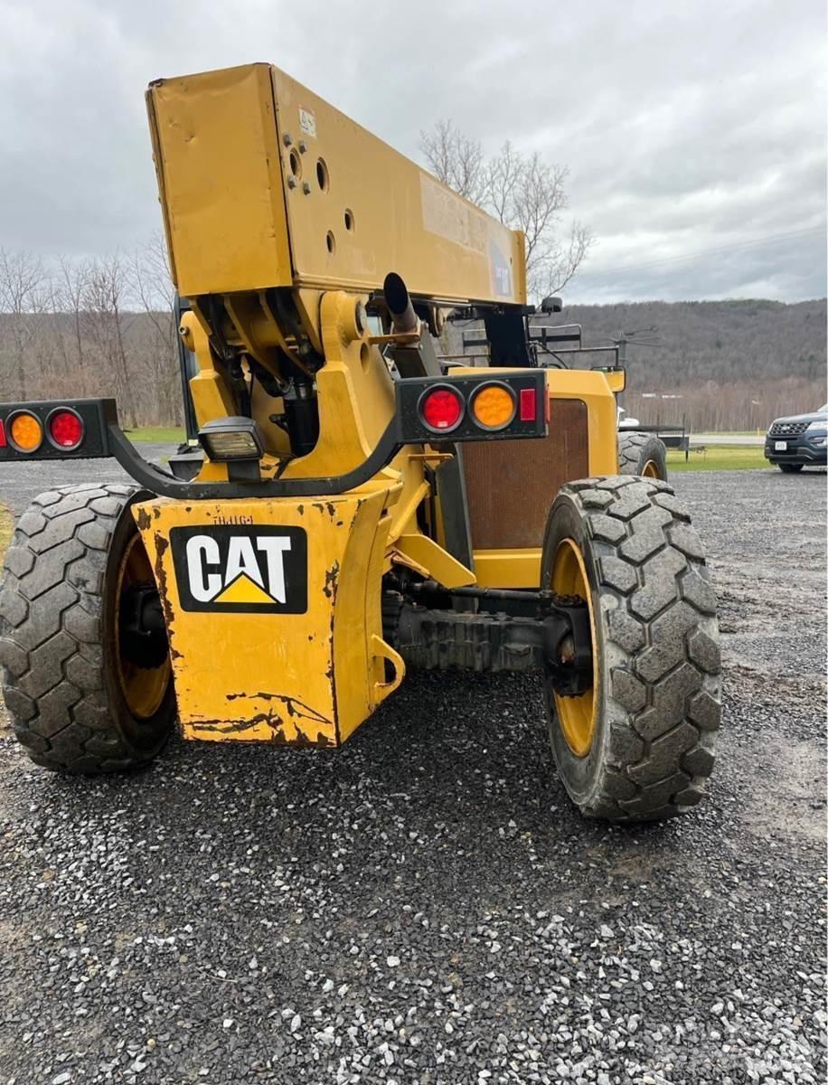 CAT TL943C テレスコーピックハンドラー
