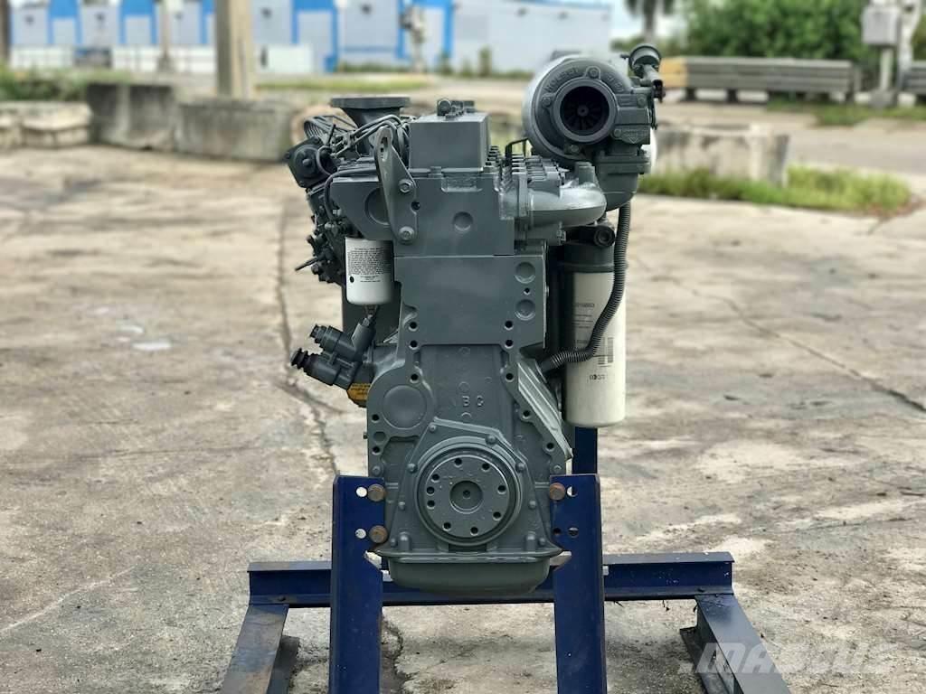 Cummins 8.3 エンジン