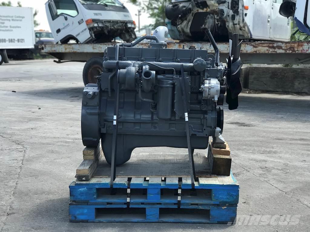 Cummins 8.3 エンジン