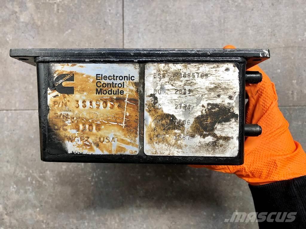 Cummins L10 電子機器