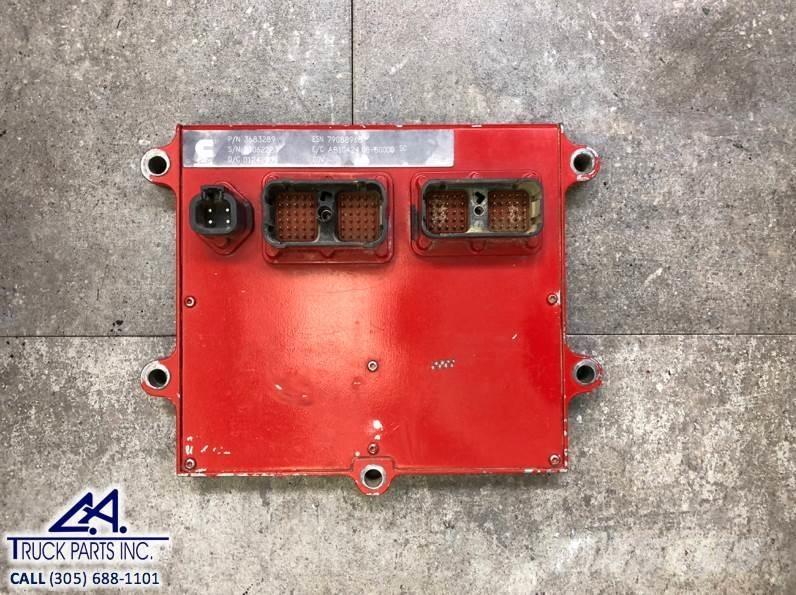 Cummins X15 電子機器