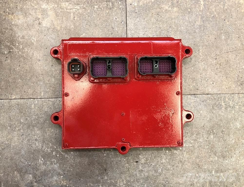 Cummins X15 電子機器
