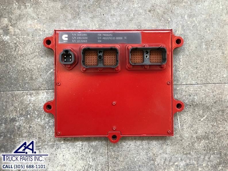 Cummins X15 電子機器