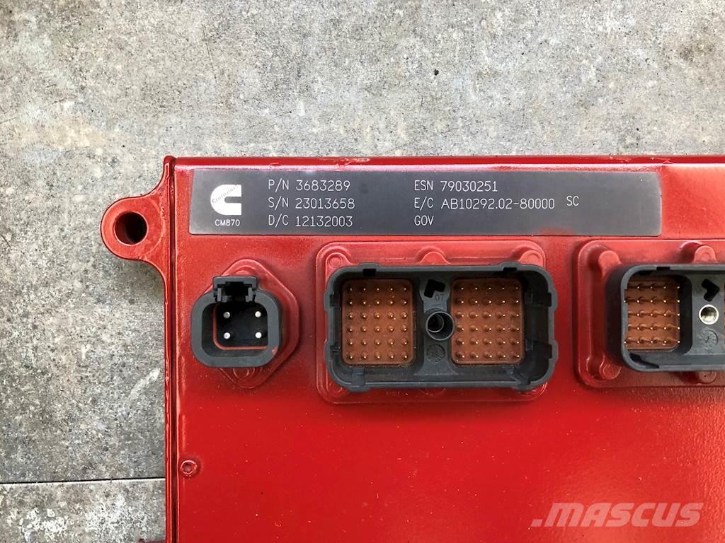 Cummins X15 電子機器