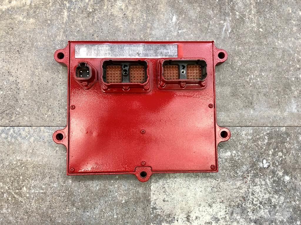 Cummins X15 電子機器