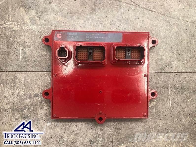 Cummins X15 電子機器