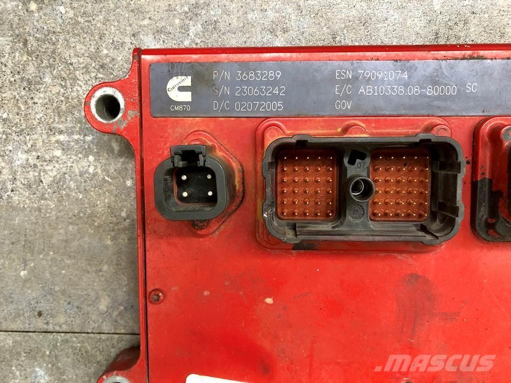 Cummins X15 電子機器