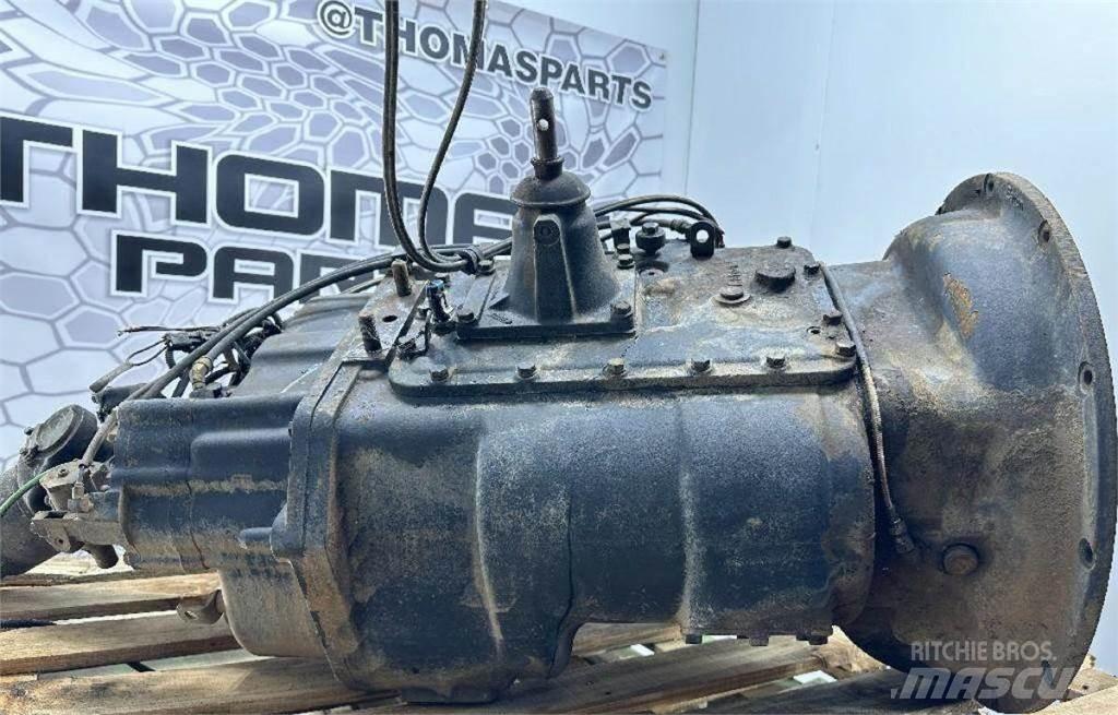 Eaton 367 ギアボックス